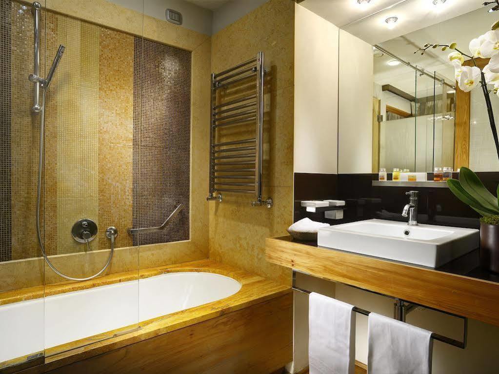 Mario De' Fiori 37 Hotel Rome Bagian luar foto