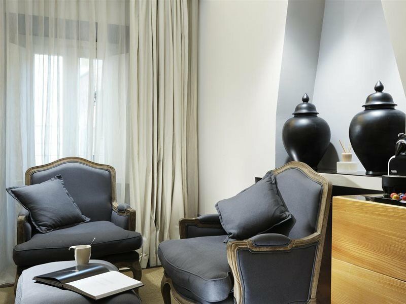 Mario De' Fiori 37 Hotel Rome Bagian luar foto